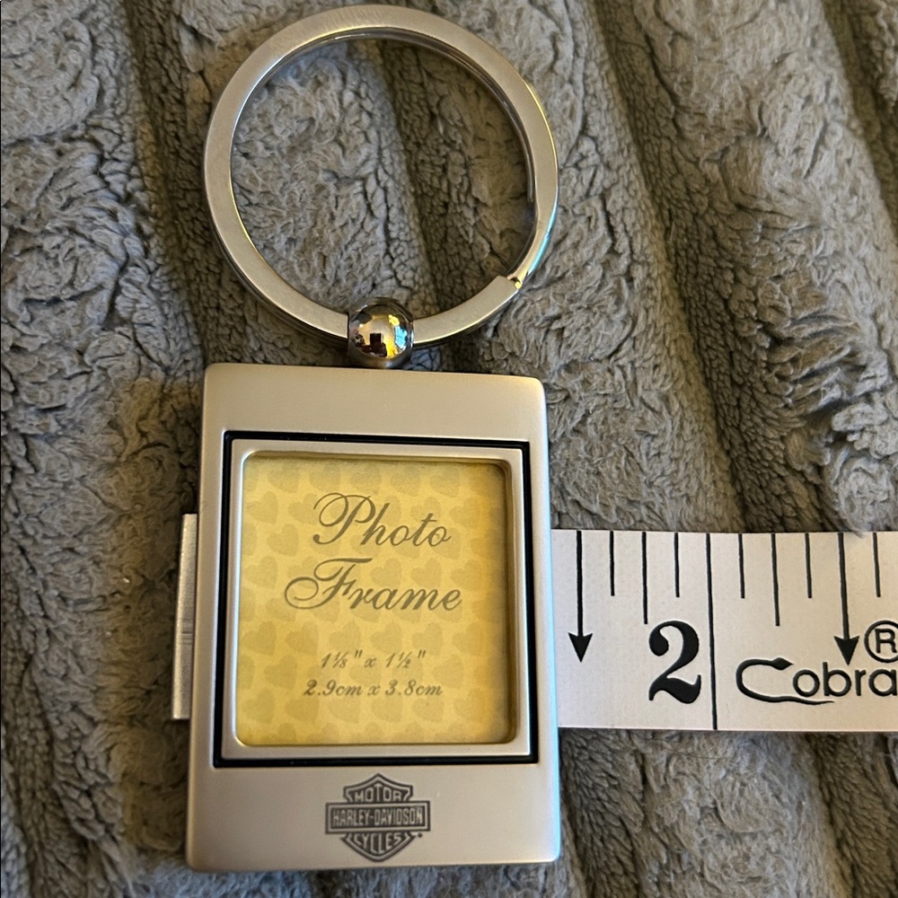 Harley-Davidson Key Ring Picture Frame Style Key Fob with Mirror Key Holder
